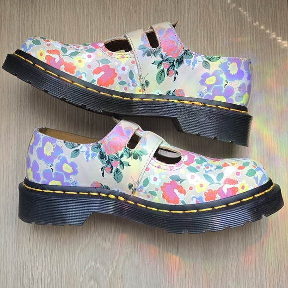NEW Dr. Martens Floral Mary Janes Docs - Picture 4 of 13